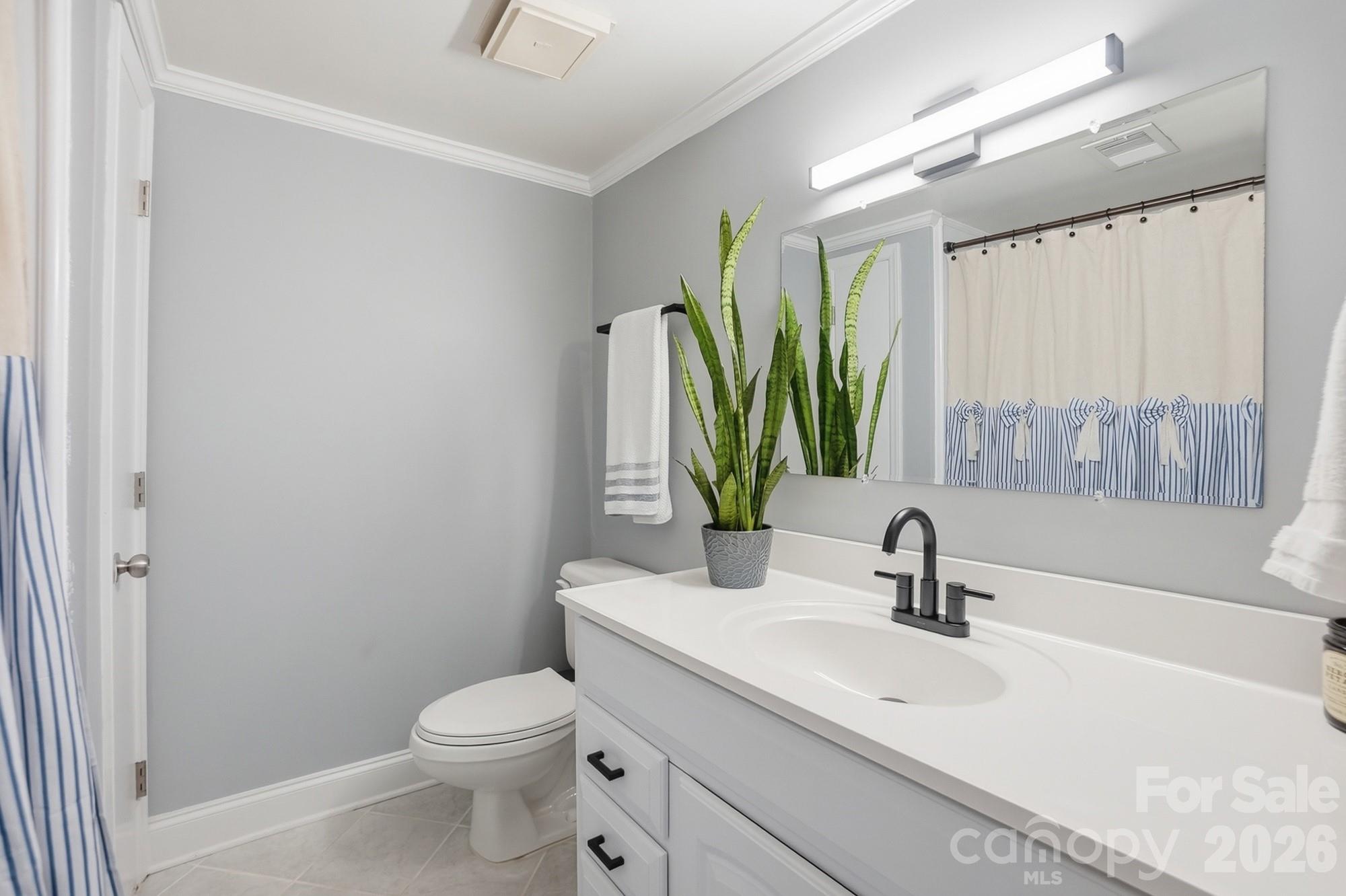 6123 Lake Providence Lane Charlotte NC 28277