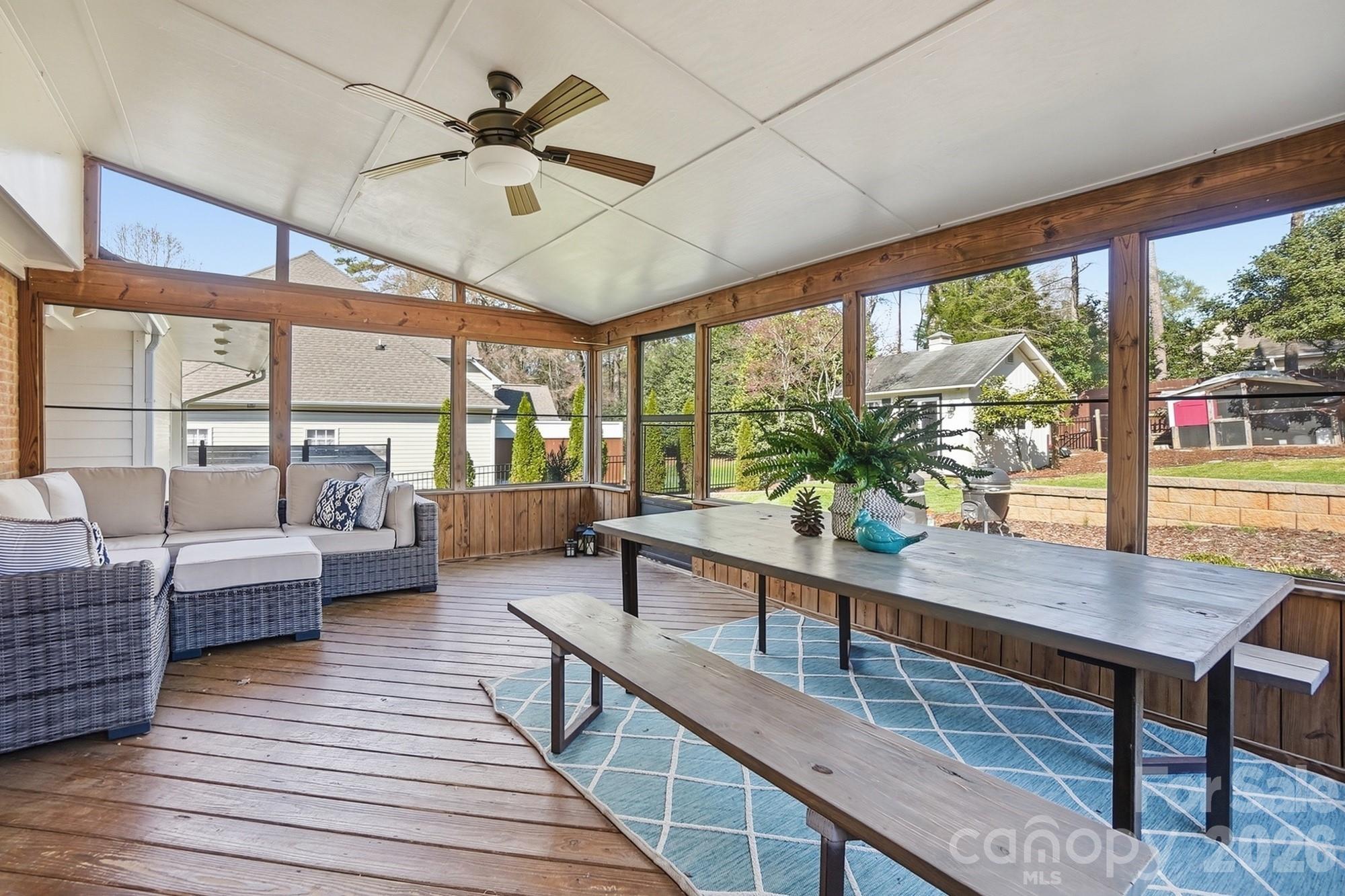 6123 Lake Providence Lane Charlotte NC 28277