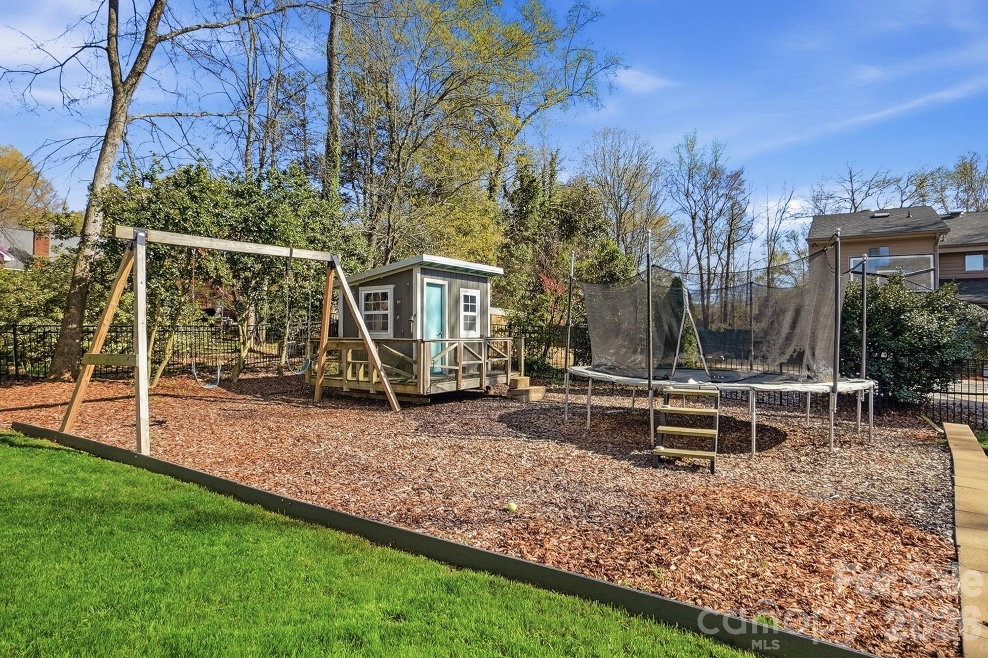 6123 Lake Providence Lane Charlotte NC 28277