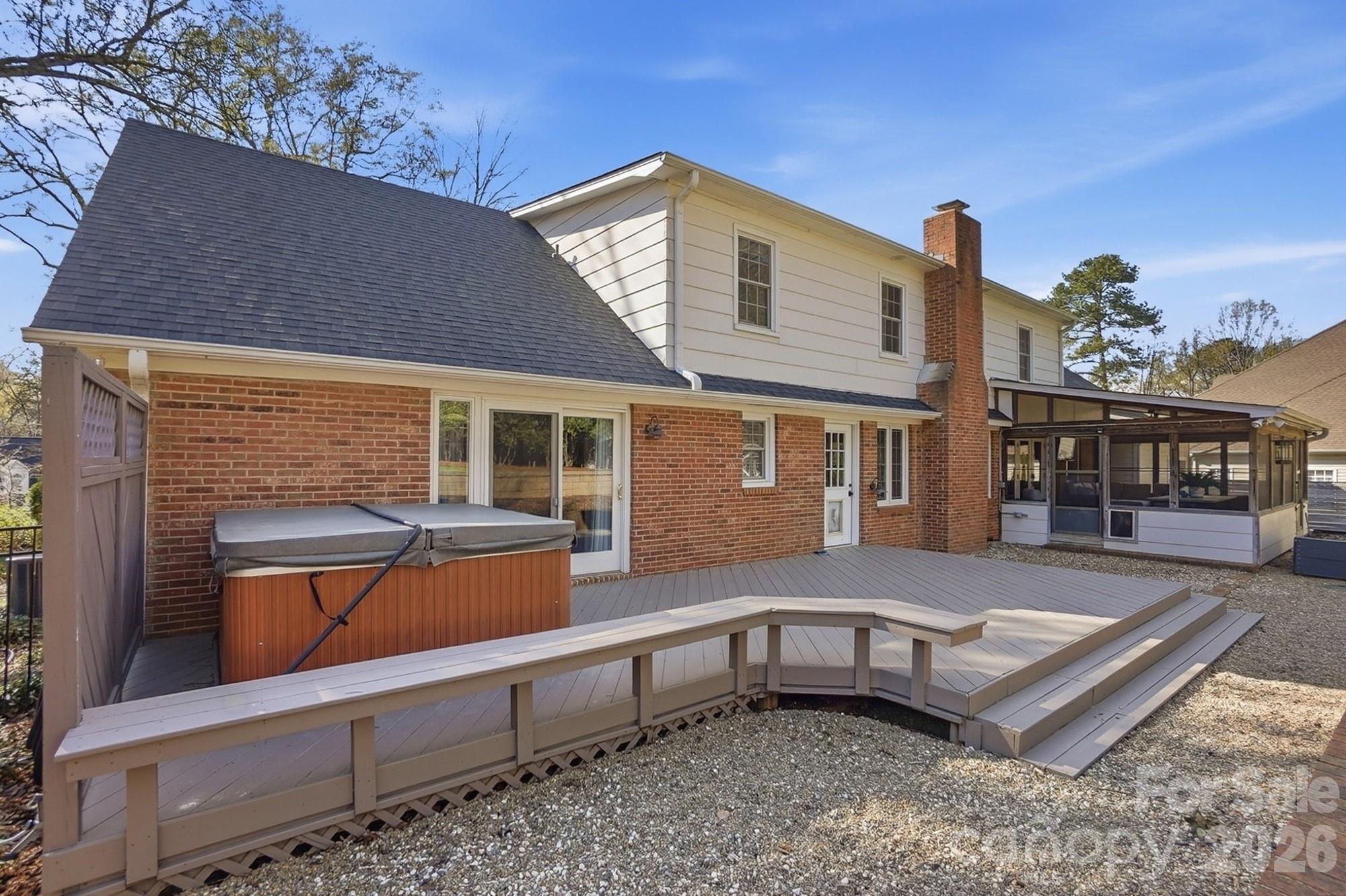6123 Lake Providence Lane Charlotte NC 28277