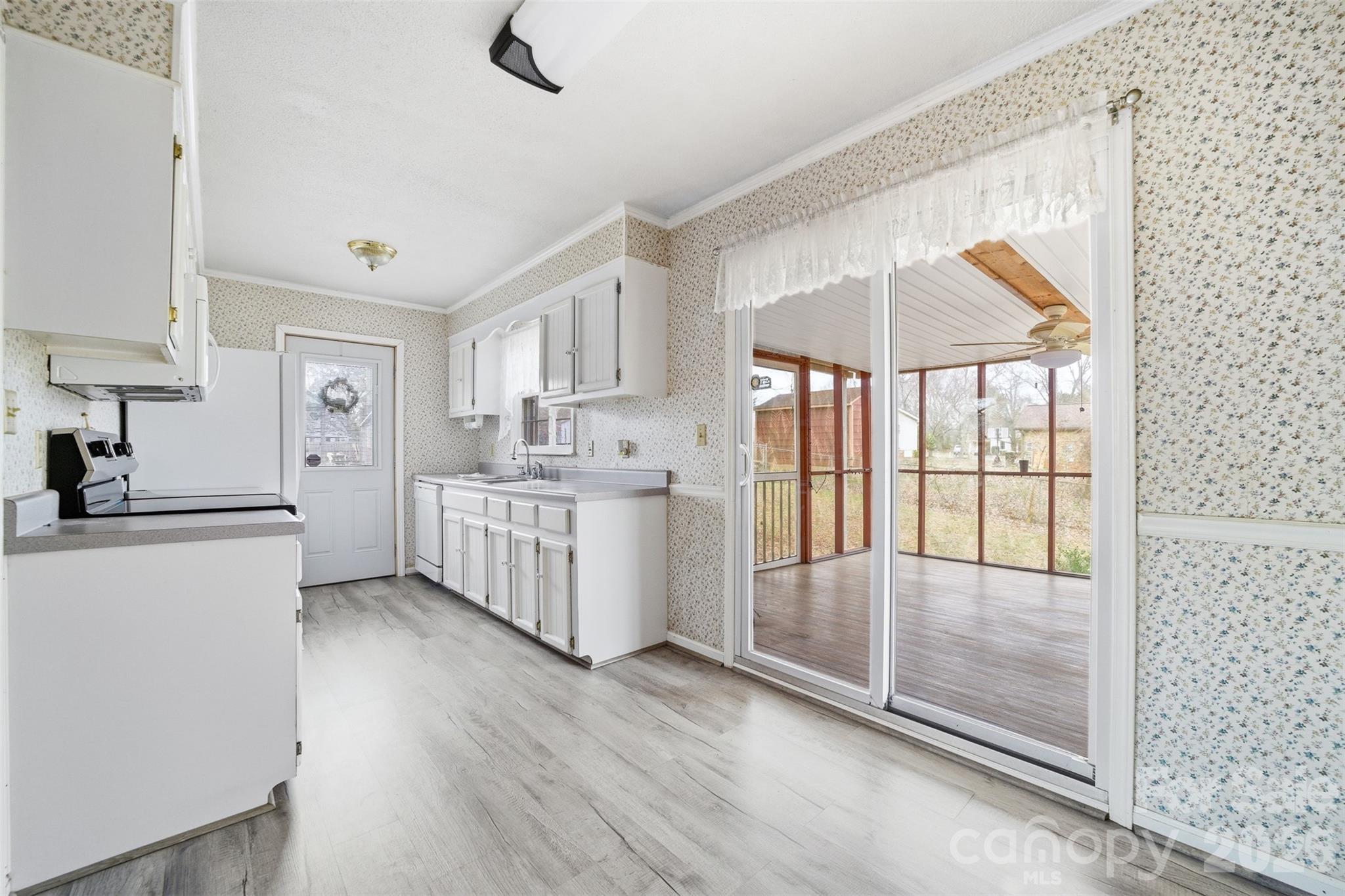 4709 Oakwood Circle Gastonia NC 28056