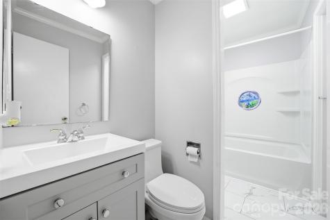 4709 Oakwood Circle Gastonia NC 28056