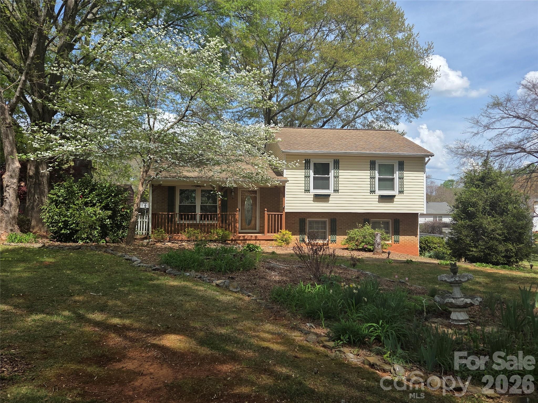 4709 Oakwood Circle Gastonia NC 28056