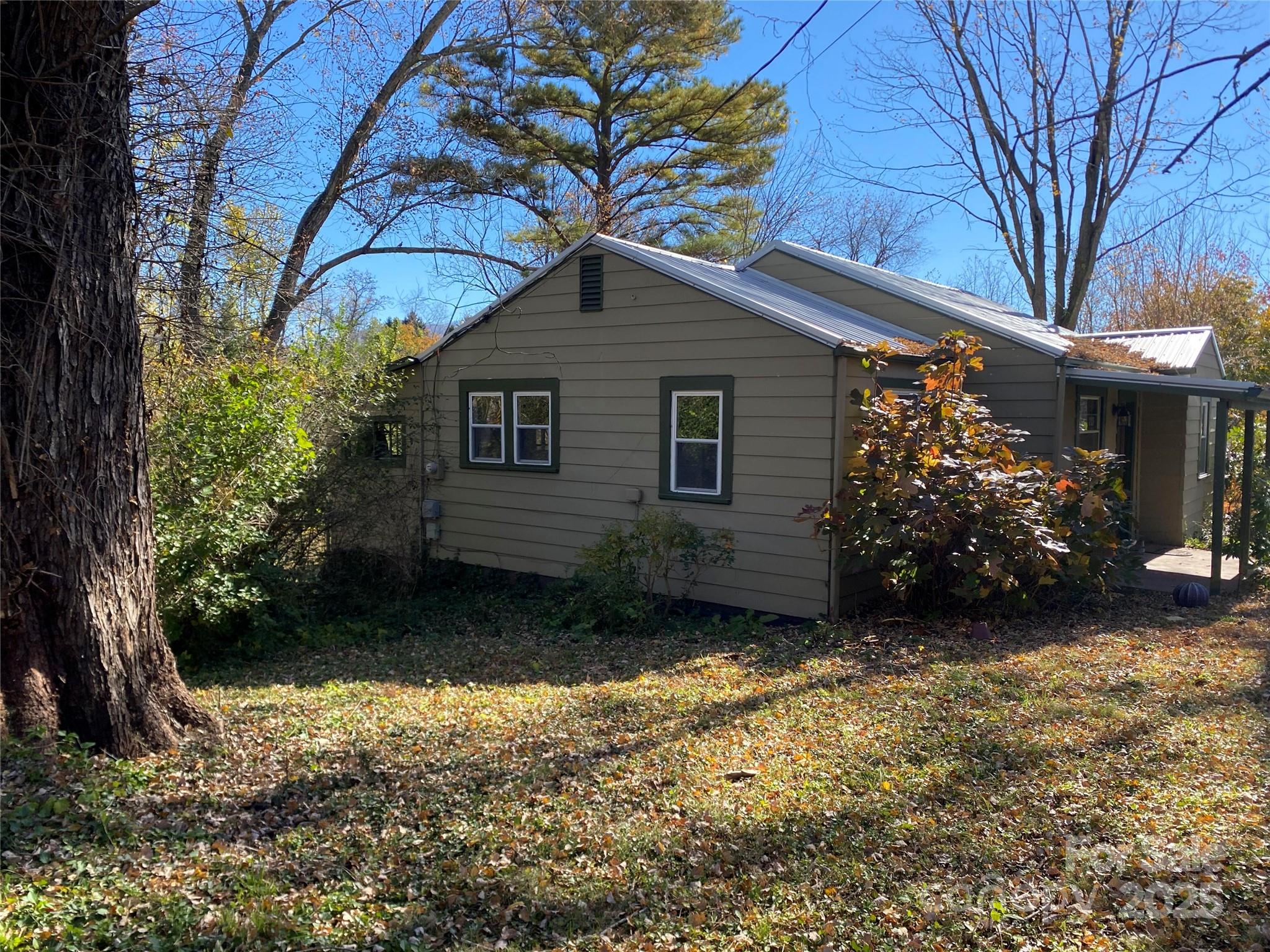 24 Ridge Avenue Asheville NC 28803