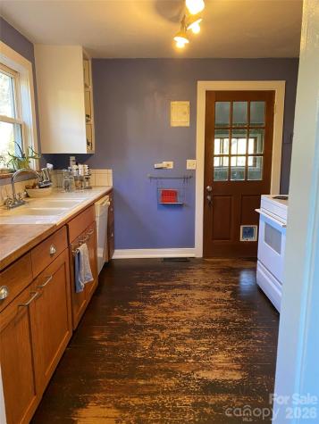 24 Ridge Avenue Asheville NC 28803