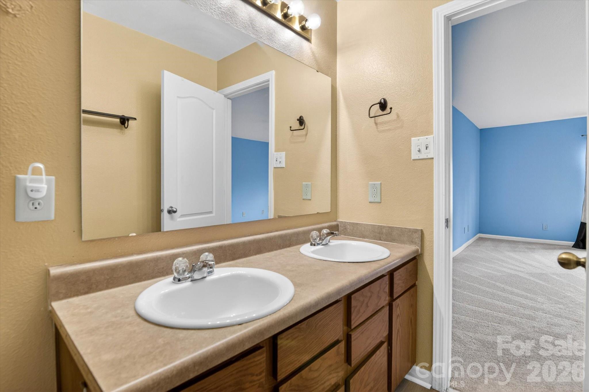 1533 Bray Drive Charlotte NC 28214