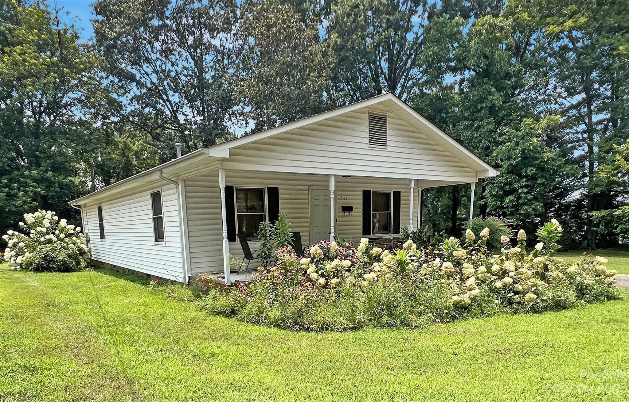340 Kelly Avenue Mooresville NC 28115