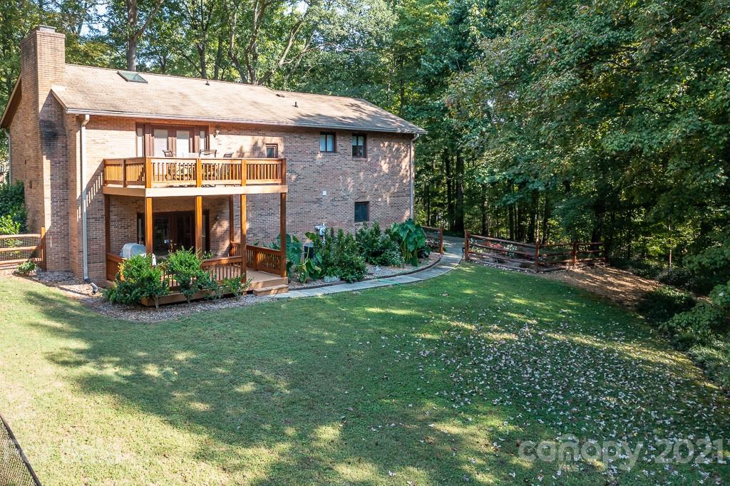 5517 Carving Tree Drive Harrisburg NC 28075