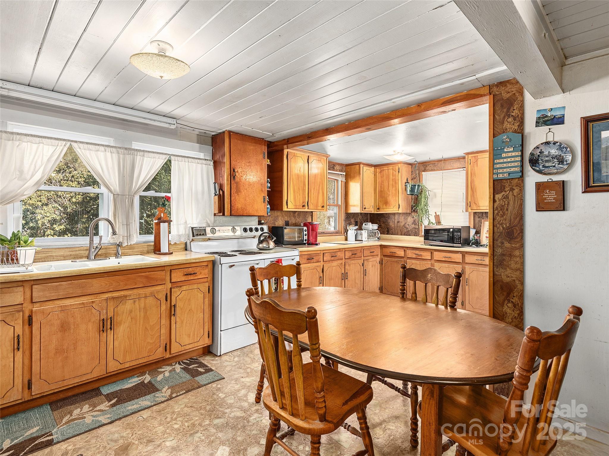 74 Badd Lane Maggie Valley NC 28751