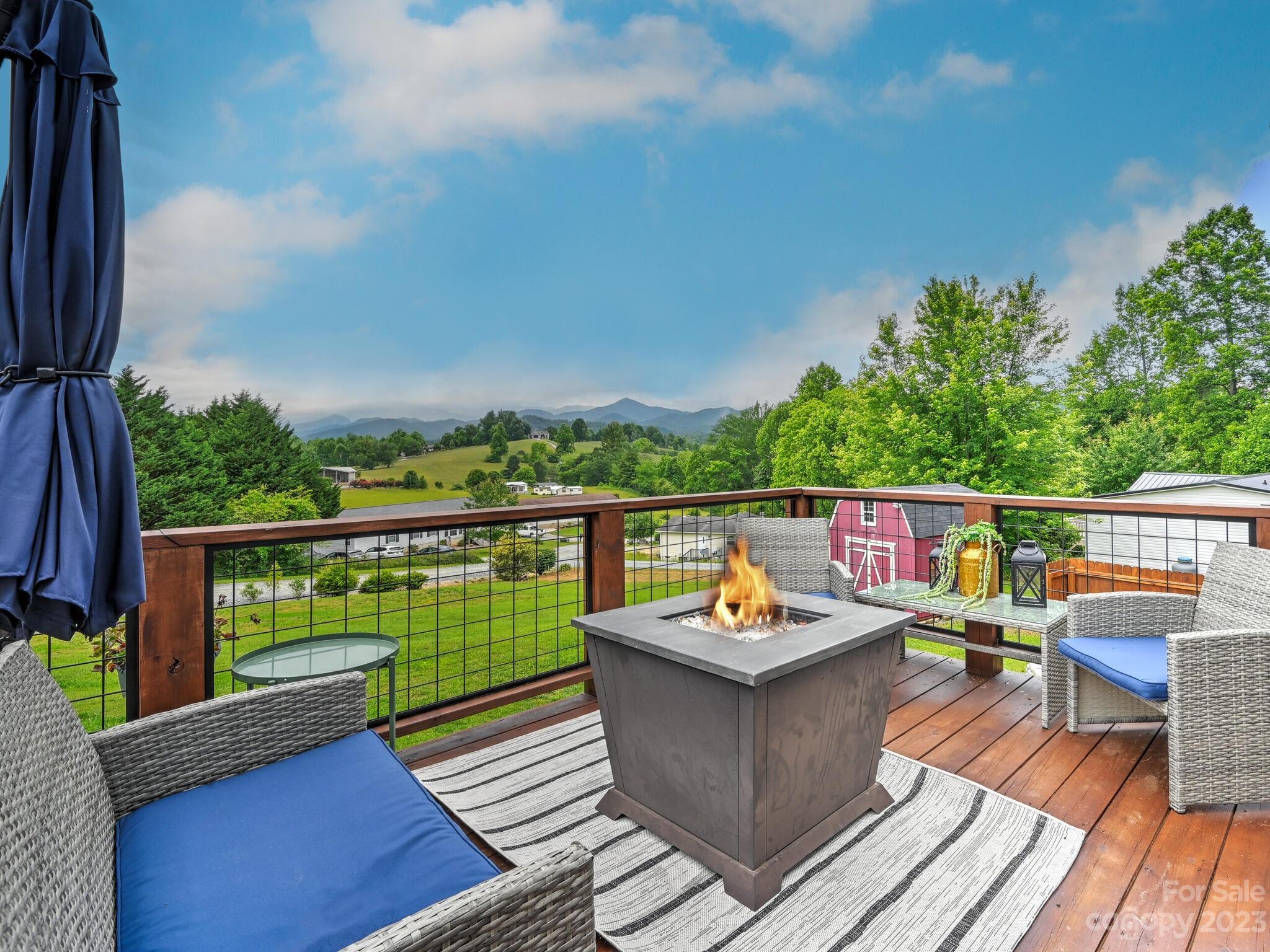 30 Danielle Drive Penrose NC 28766
