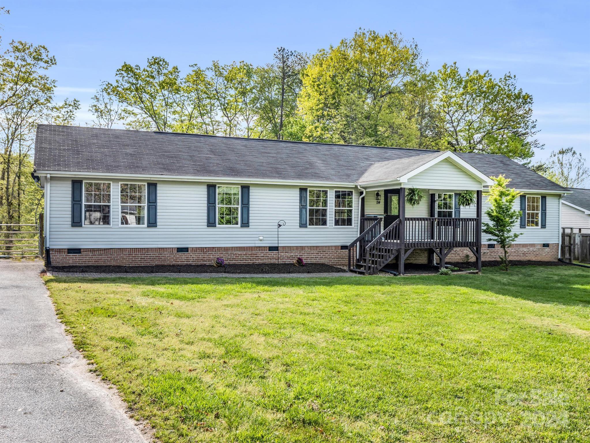 114 Amywood Lane Mills River NC 28759
