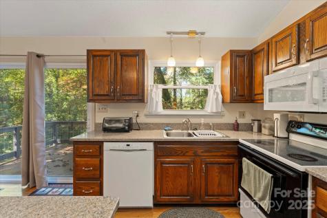 44 Cedar Trail Asheville NC 28803