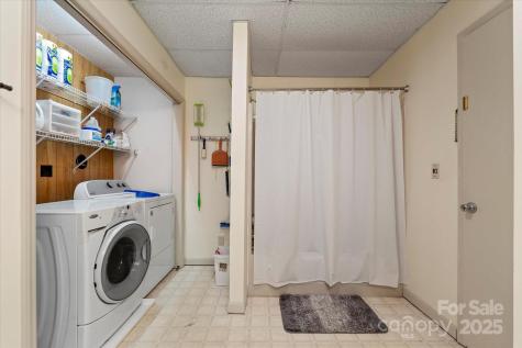 44 Cedar Trail Asheville NC 28803