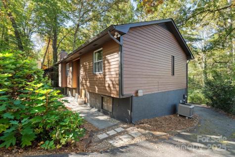 44 Cedar Trail Asheville NC 28803
