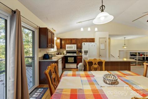 44 Cedar Trail Asheville NC 28803