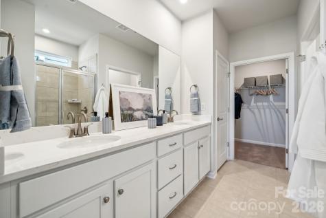 4232 Vista Pine Drive Charlotte NC 28215
