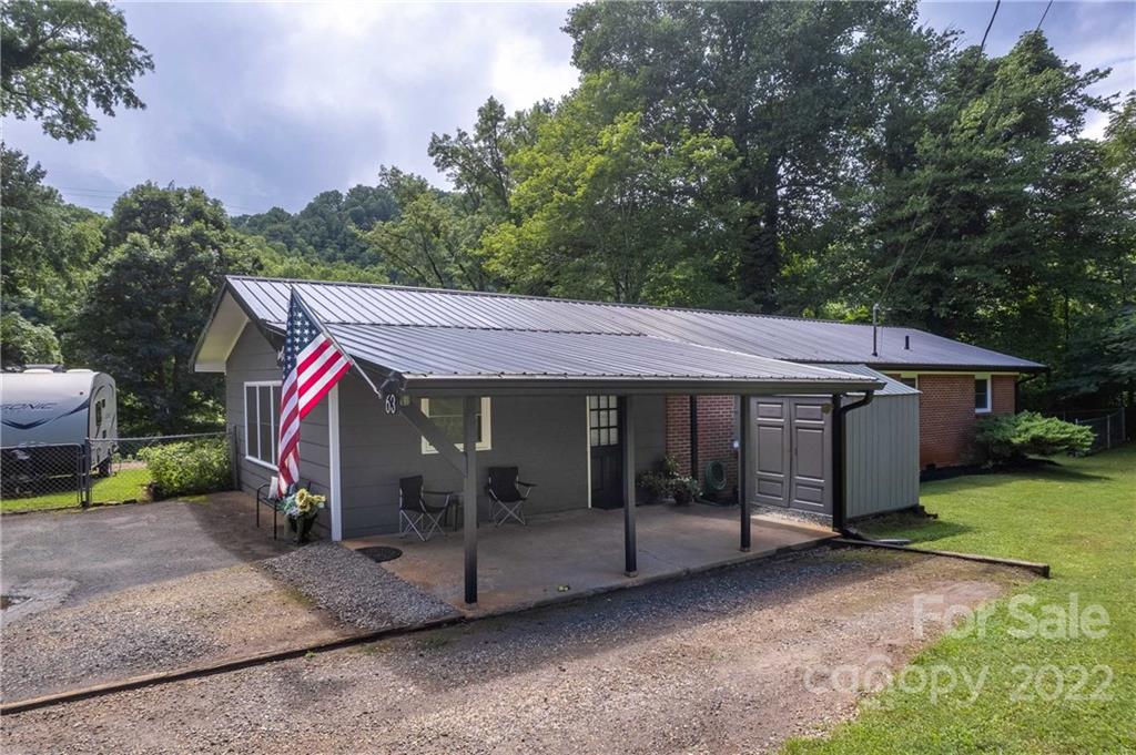 63 Winterberry Drive Cullowhee NC 28723