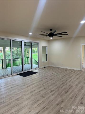 2520 27th Avenue Circle NE Hickory NC 28601