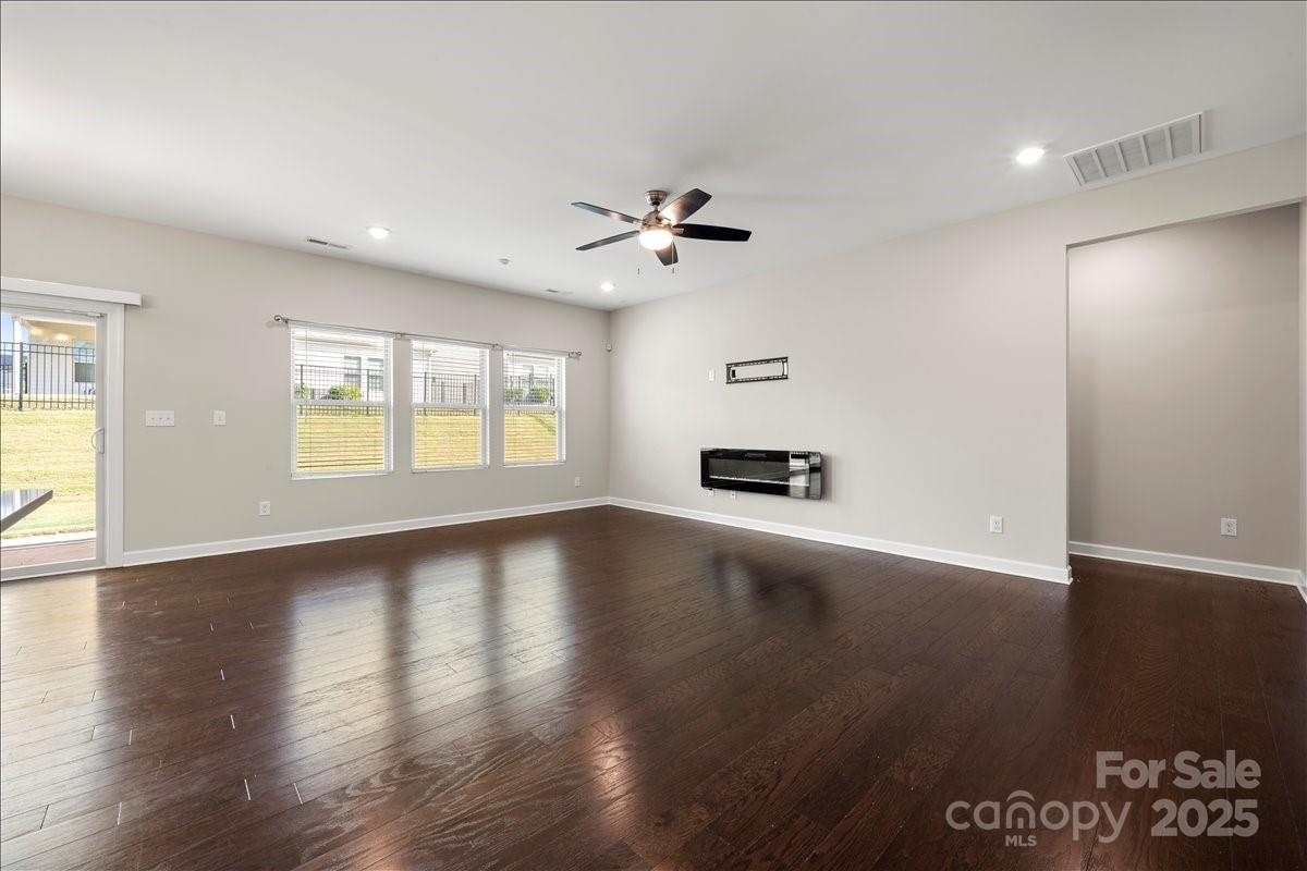 9211 Grisons Court Charlotte NC 28278
