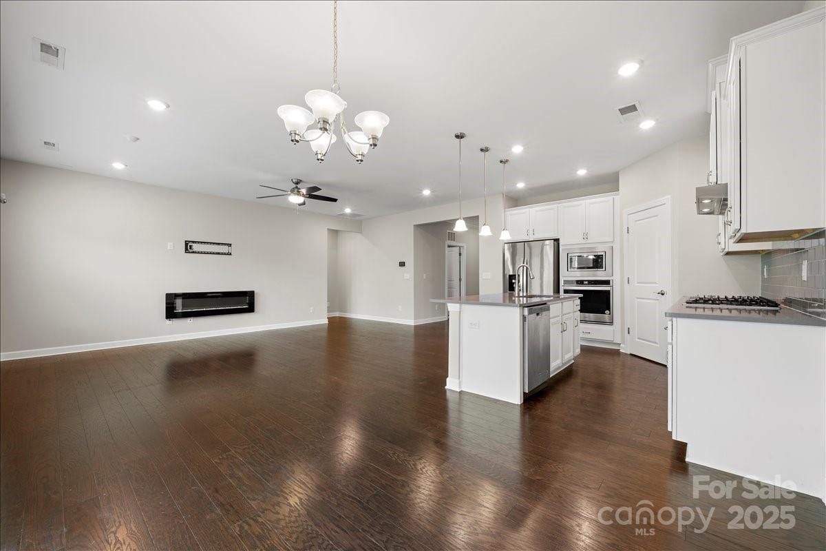 9211 Grisons Court Charlotte NC 28278