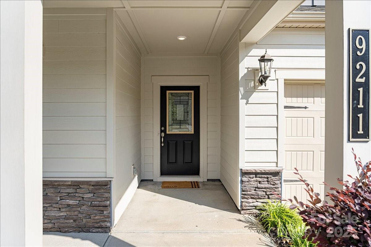 9211 Grisons Court Charlotte NC 28278