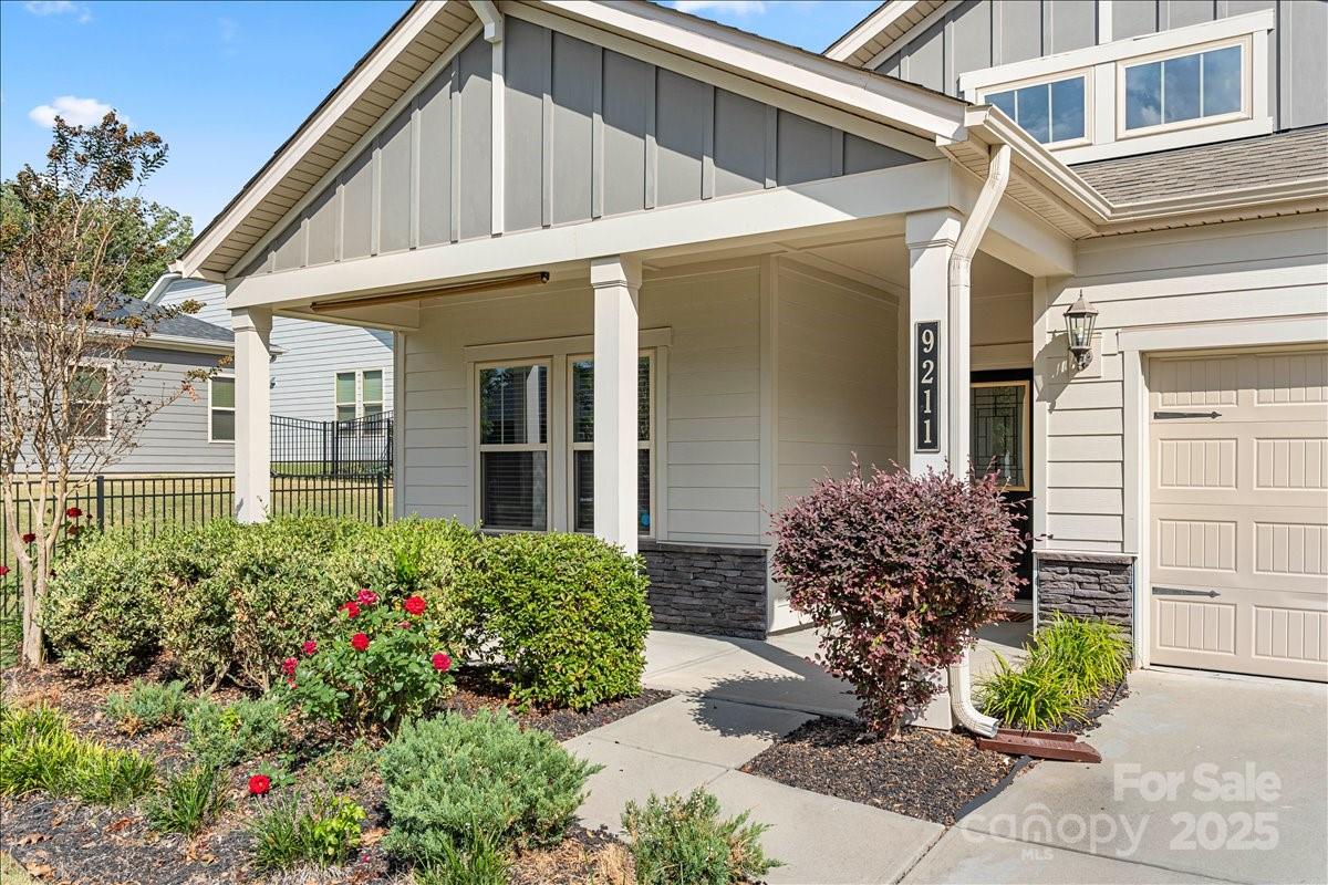 9211 Grisons Court Charlotte NC 28278