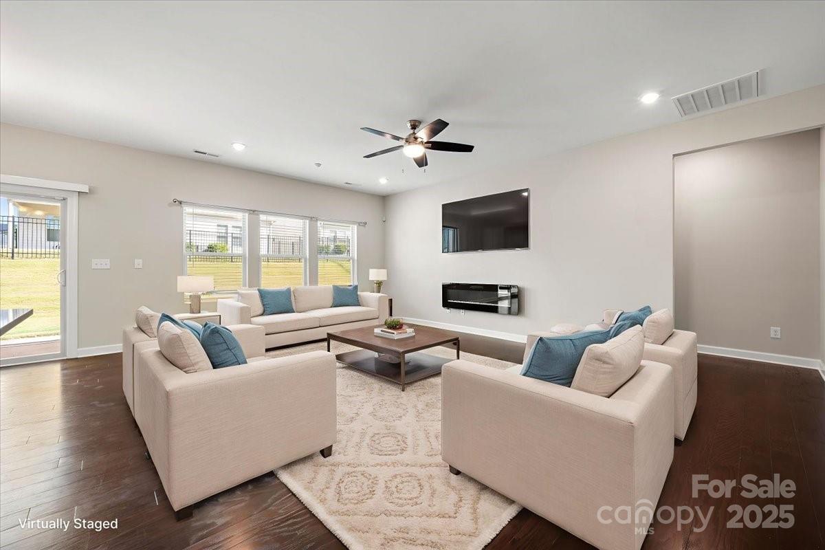 9211 Grisons Court Charlotte NC 28278