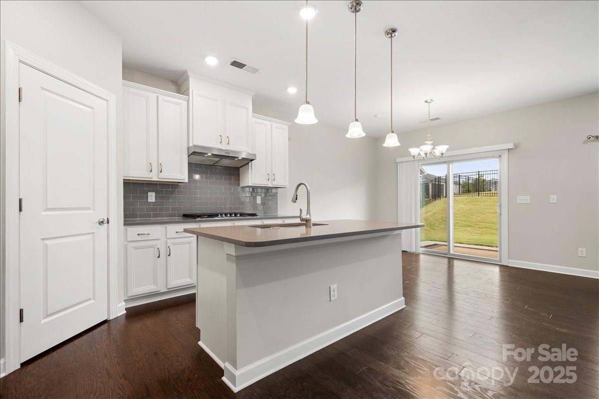 9211 Grisons Court Charlotte NC 28278