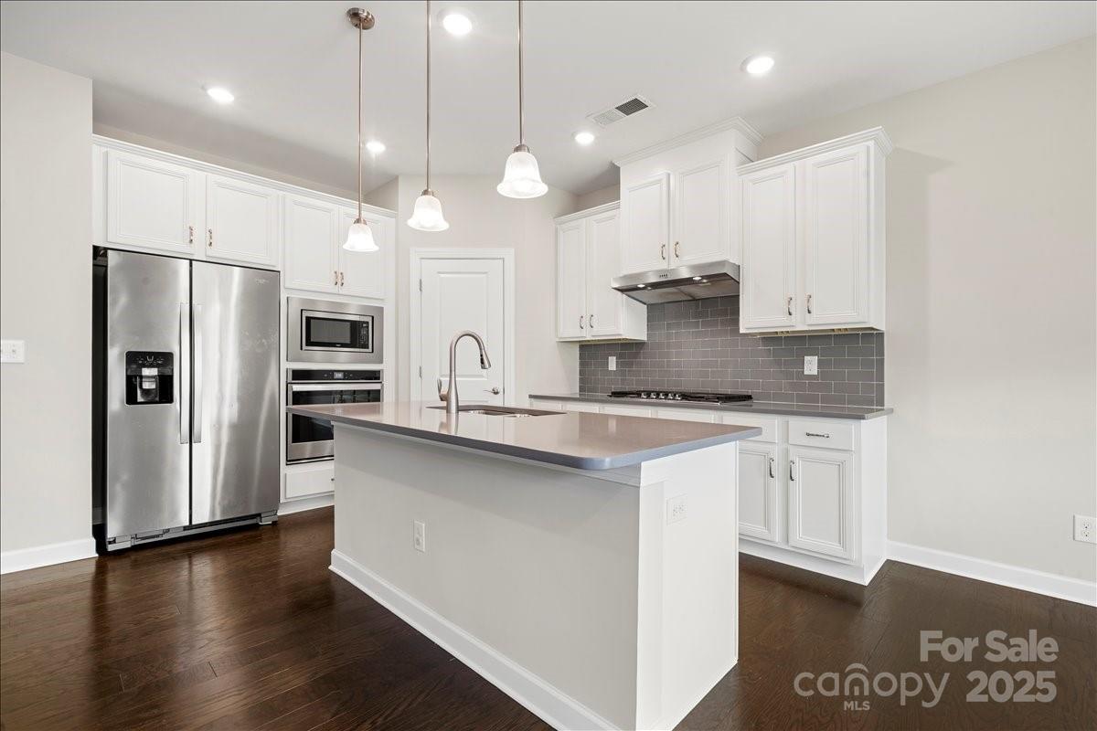 9211 Grisons Court Charlotte NC 28278
