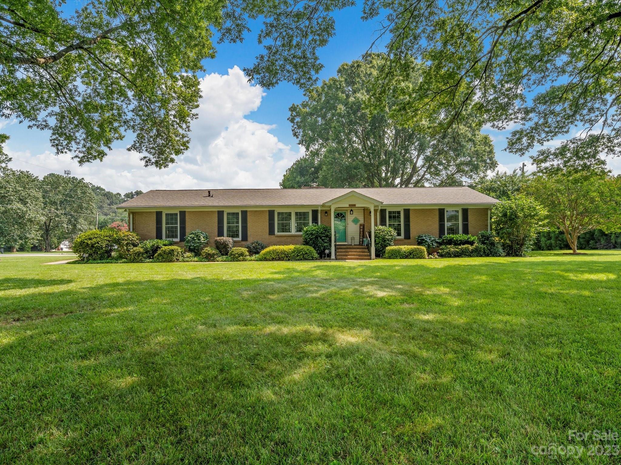12101 Idlewild Road Matthews NC 28105