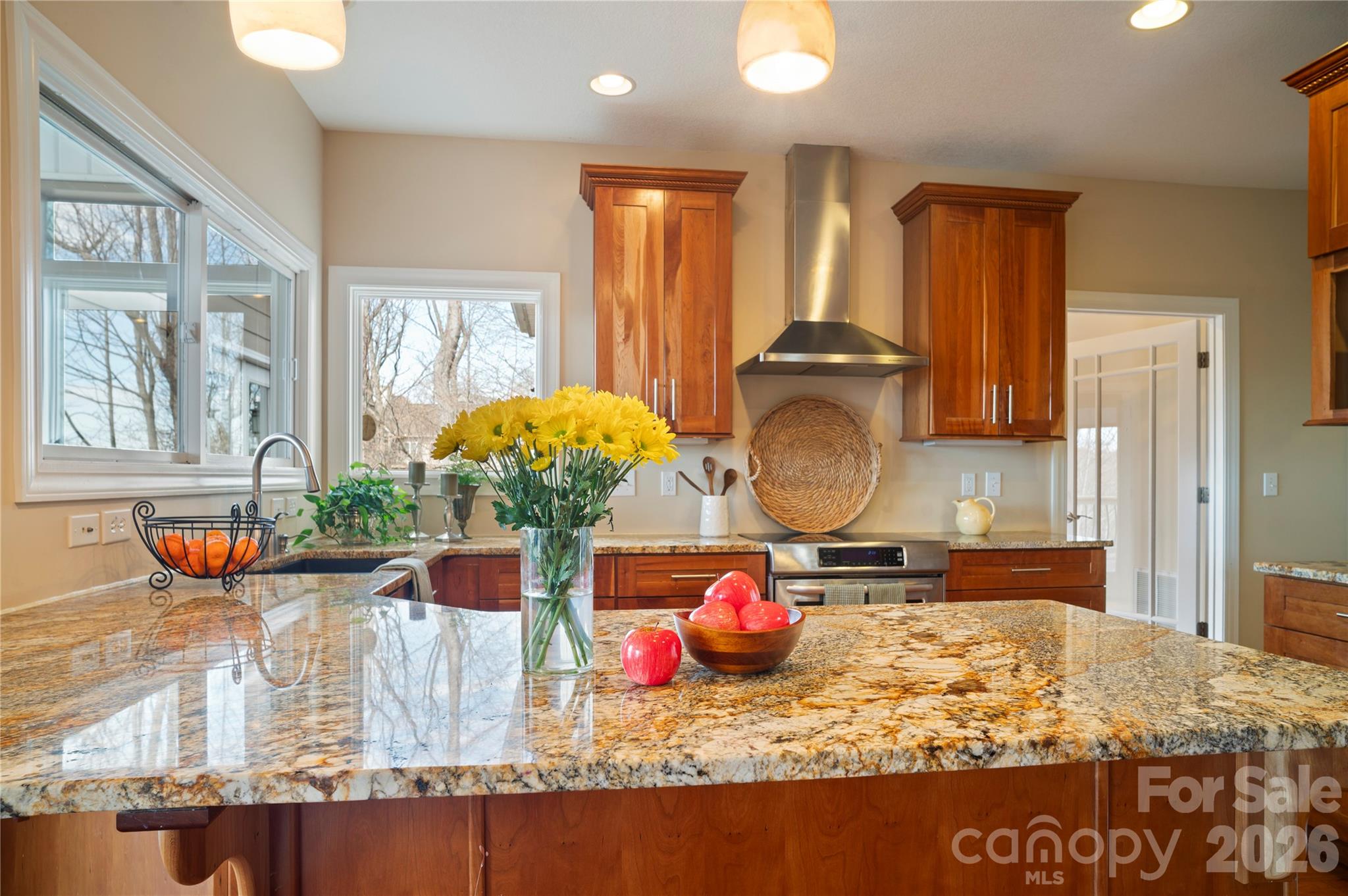 84 Deep Valley Lane Hendersonville NC 28791