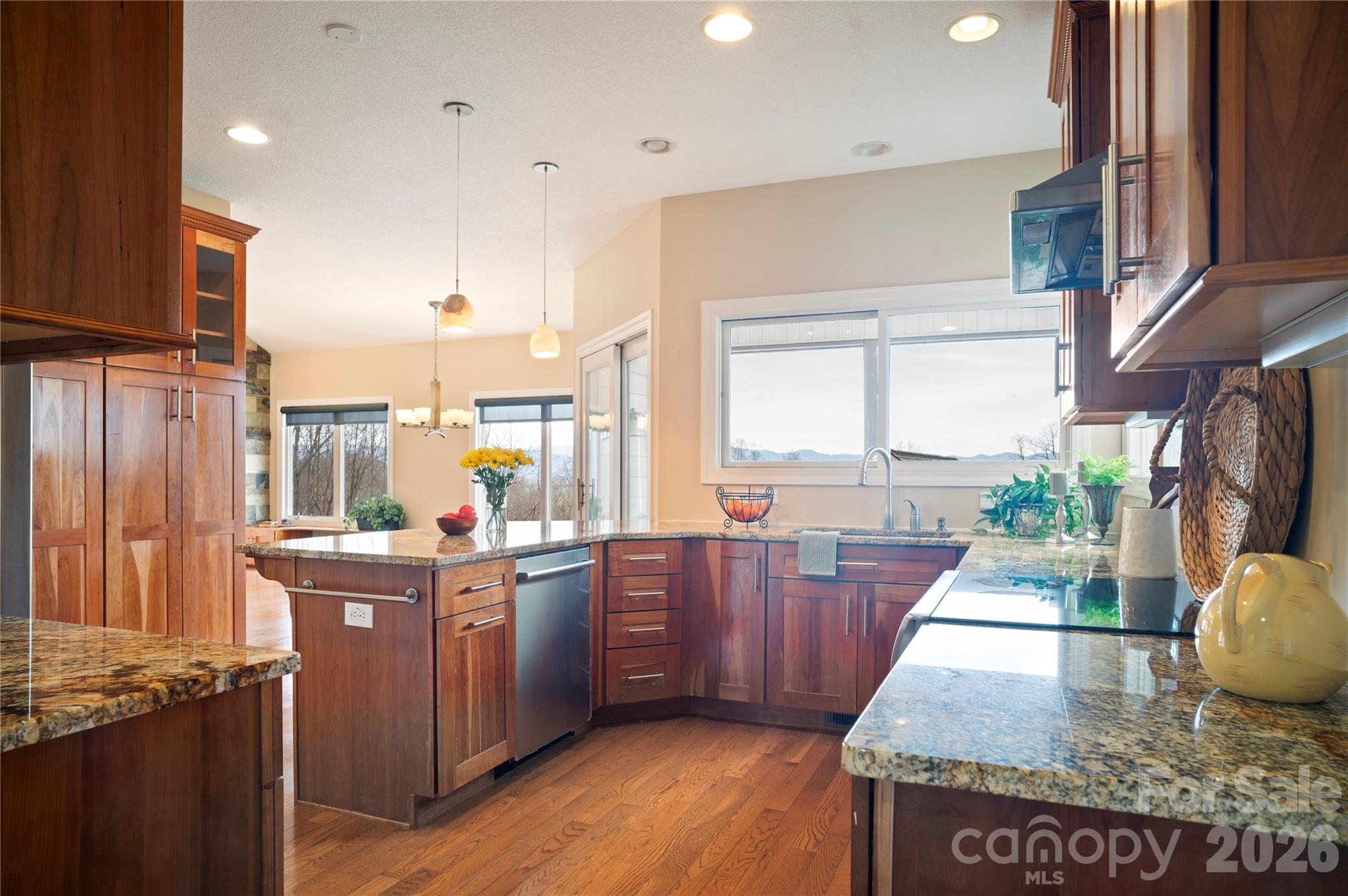 84 Deep Valley Lane Hendersonville NC 28791