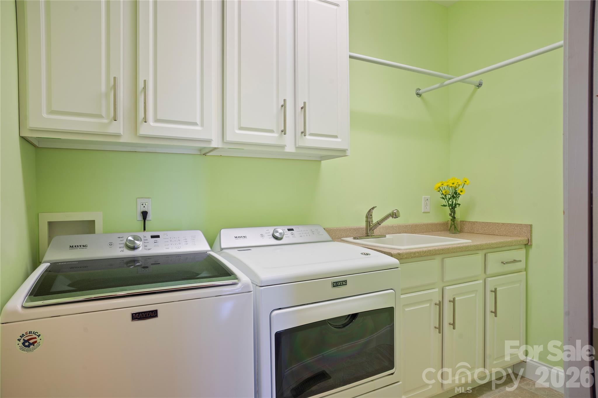84 Deep Valley Lane Hendersonville NC 28791