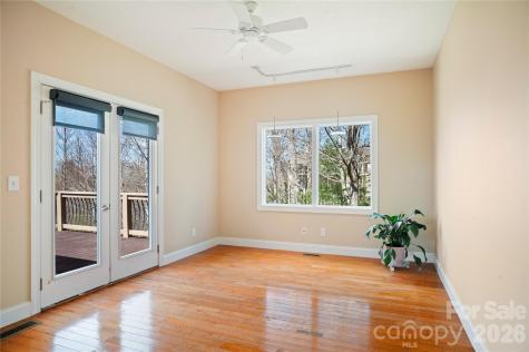 84 Deep Valley Lane Hendersonville NC 28791