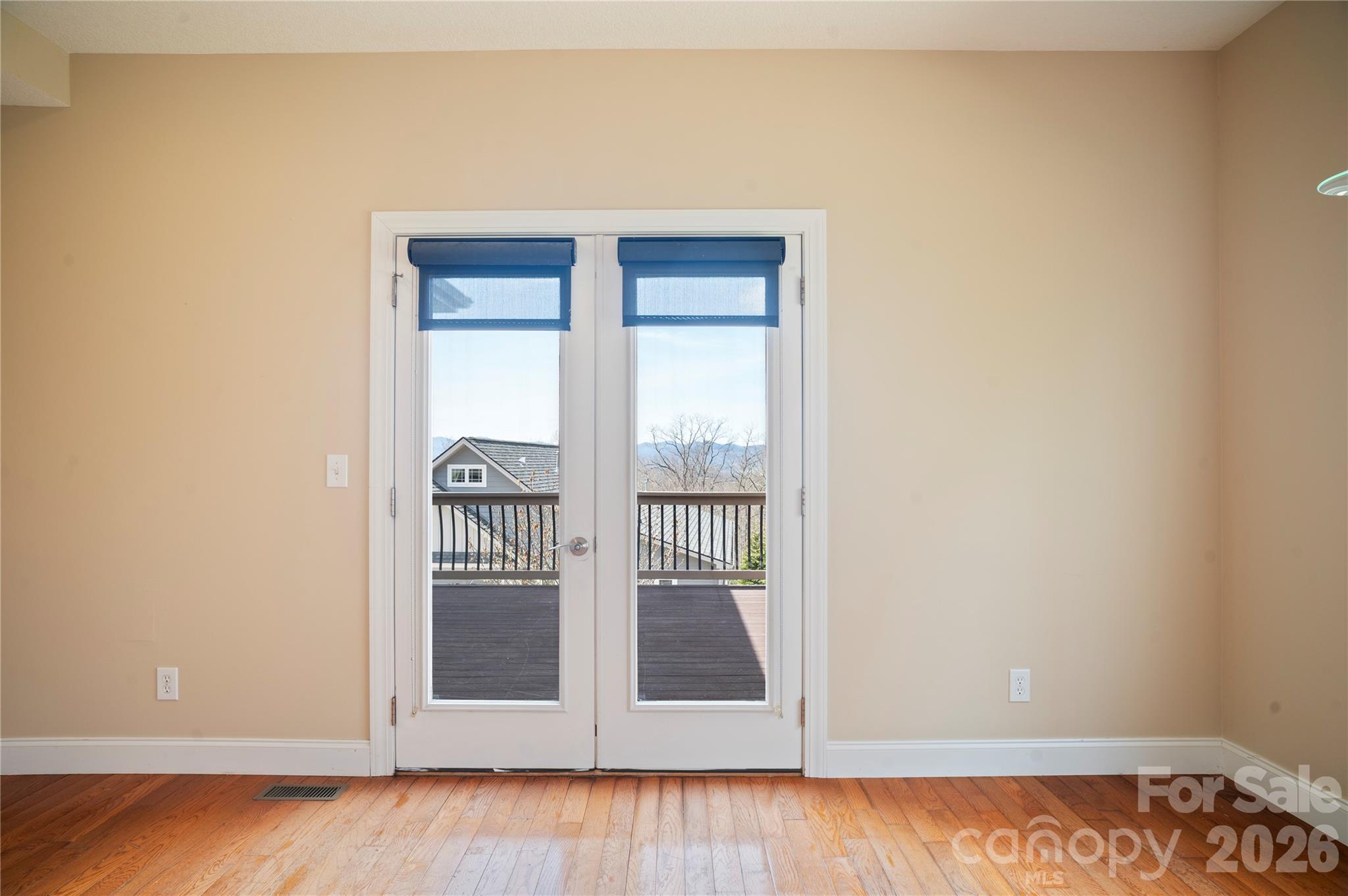 84 Deep Valley Lane Hendersonville NC 28791