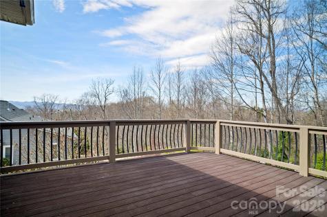 84 Deep Valley Lane Hendersonville NC 28791