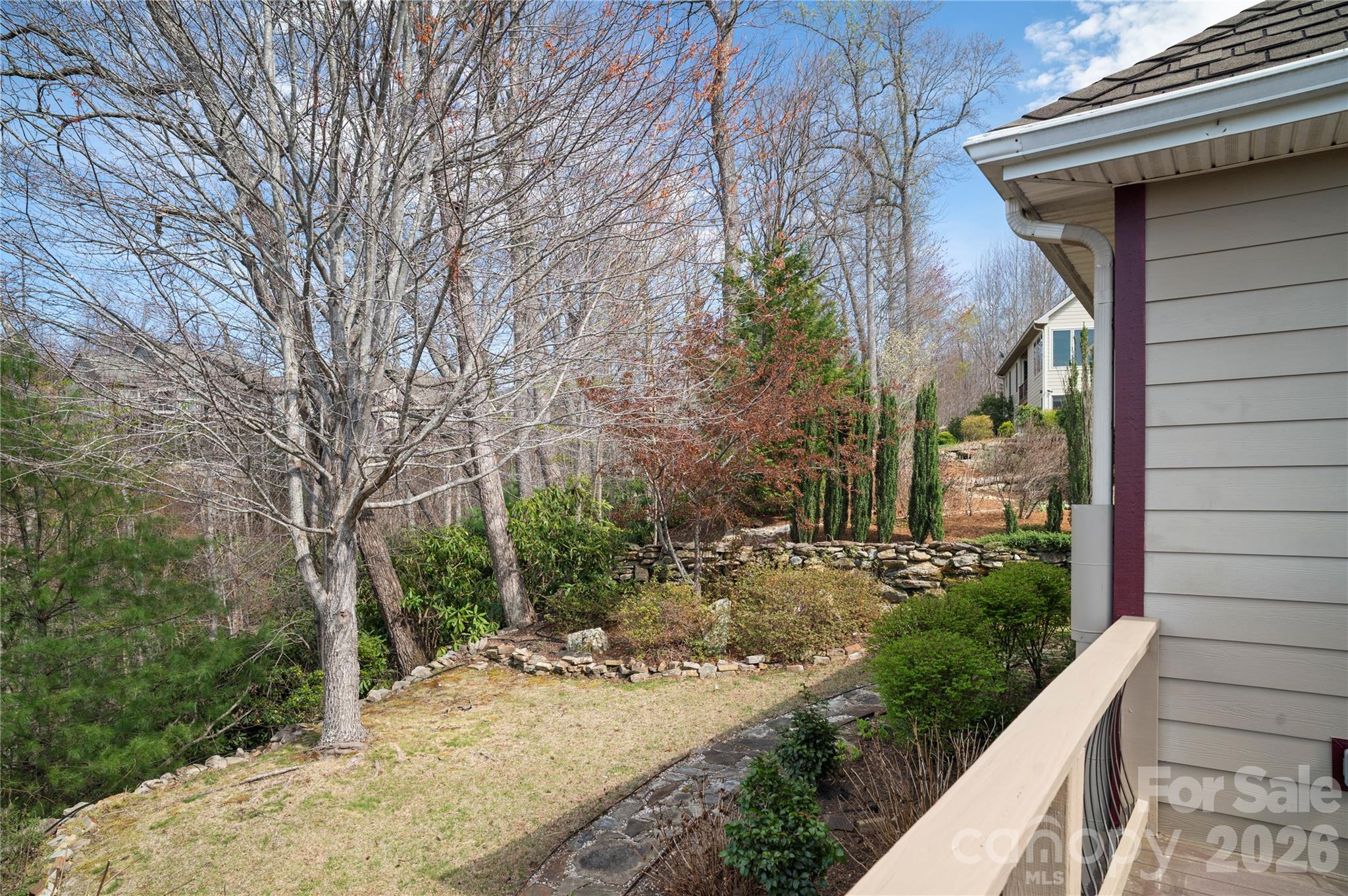 84 Deep Valley Lane Hendersonville NC 28791
