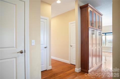 84 Deep Valley Lane Hendersonville NC 28791