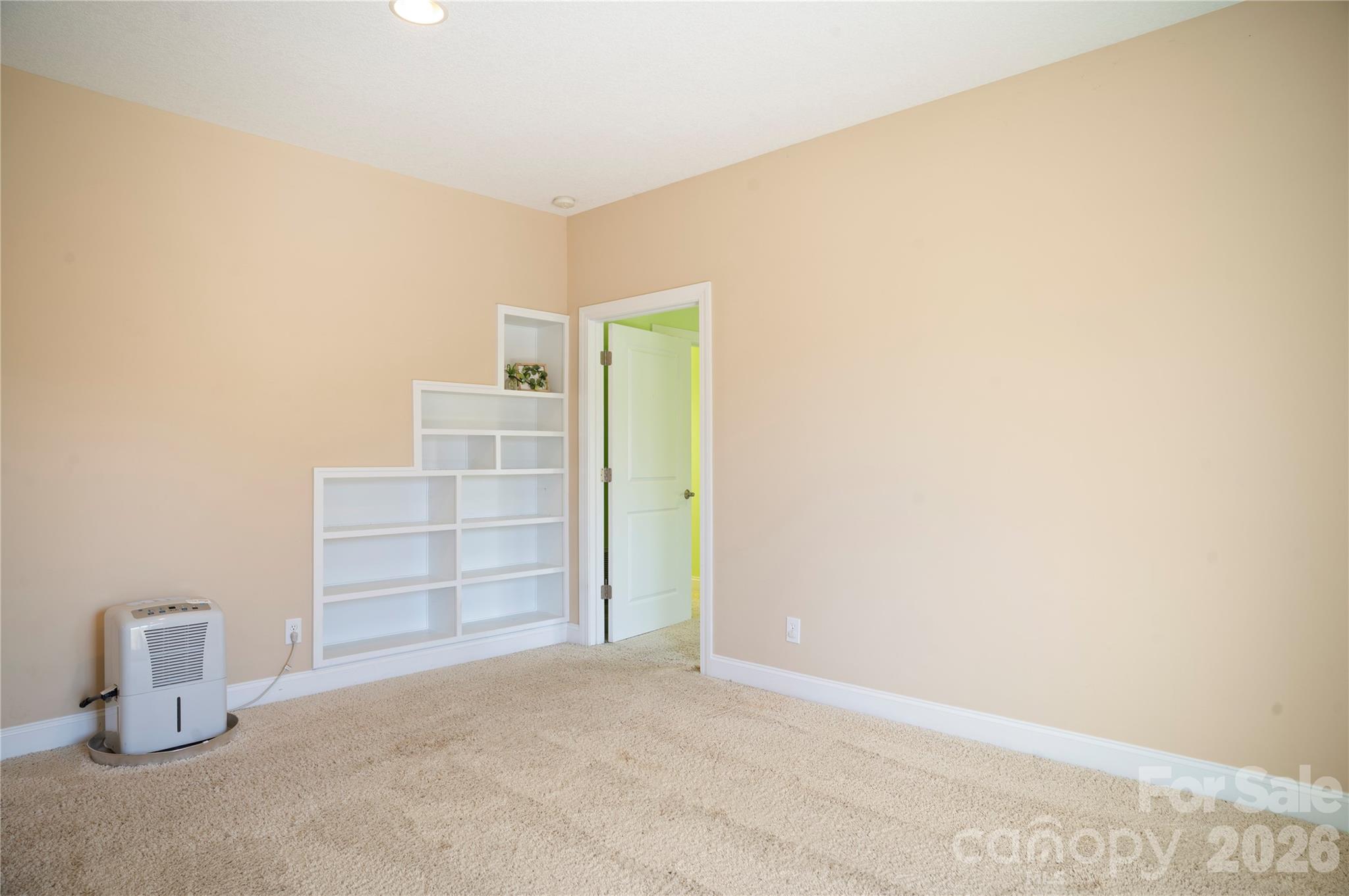 84 Deep Valley Lane Hendersonville NC 28791