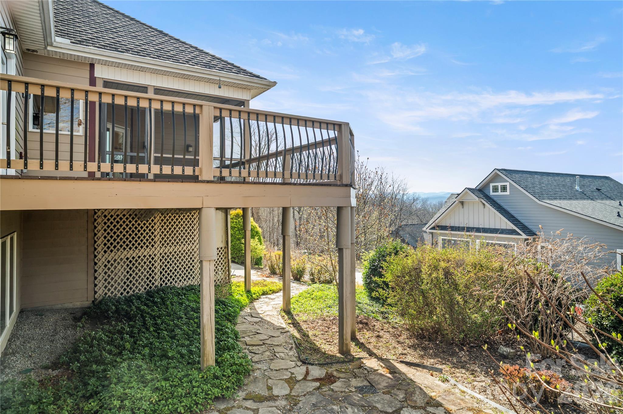 84 Deep Valley Lane Hendersonville NC 28791