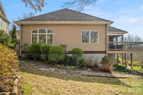 84 Deep Valley Lane Hendersonville NC 28791