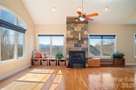 84 Deep Valley Lane Hendersonville NC 28791
