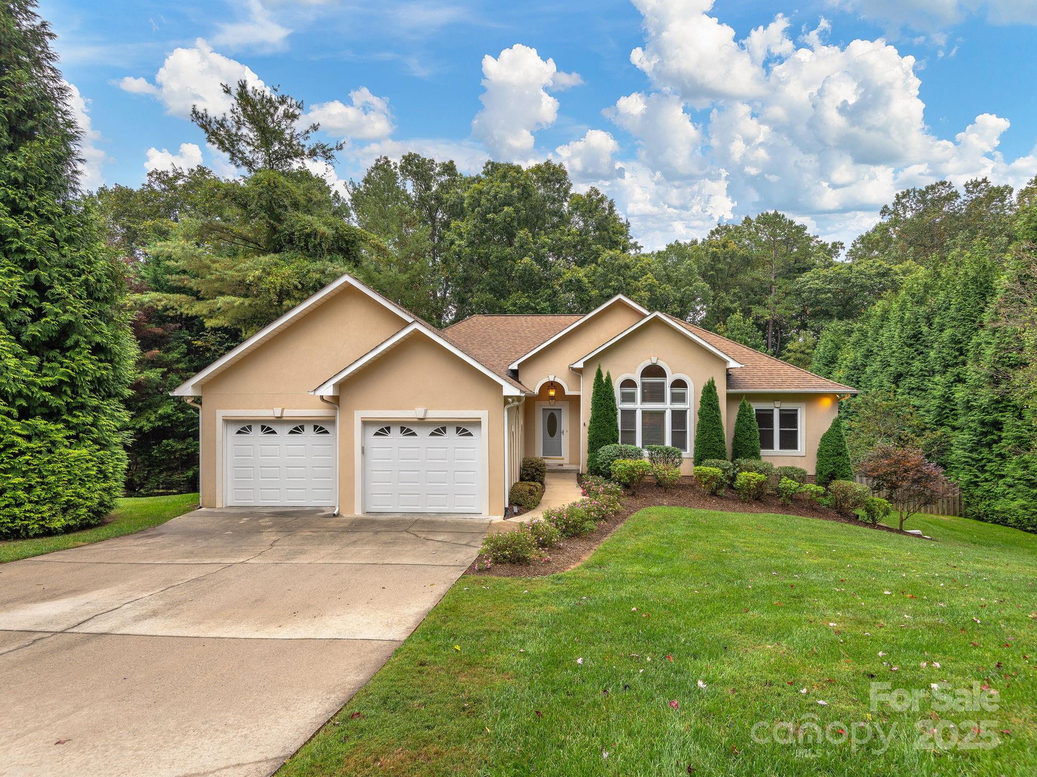 321 Scarlet Tanager Court Arden NC 28704