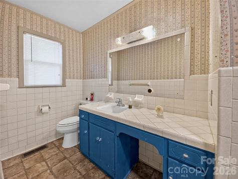 135 Hazelwood Drive Forest City NC 28043