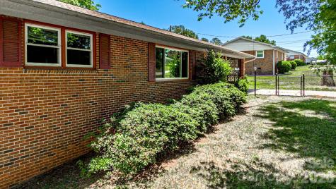 135 Hazelwood Drive Forest City NC 28043