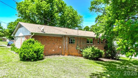 135 Hazelwood Drive Forest City NC 28043