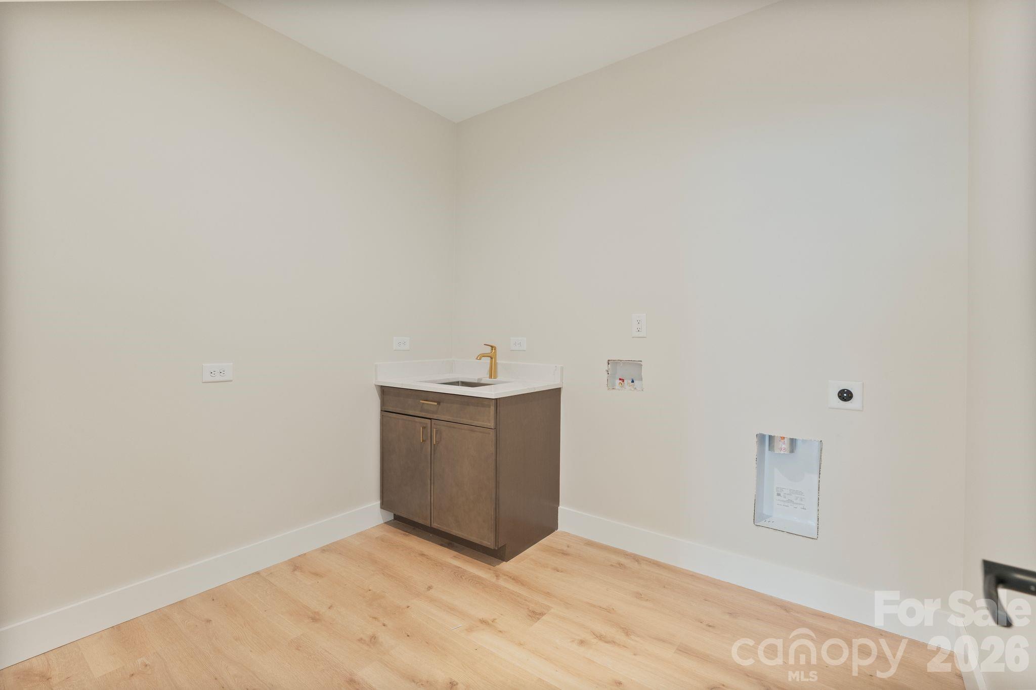 5733 Selkirk Drive Hickory NC 28601