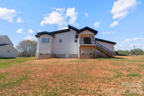 5733 Selkirk Drive Hickory NC 28601