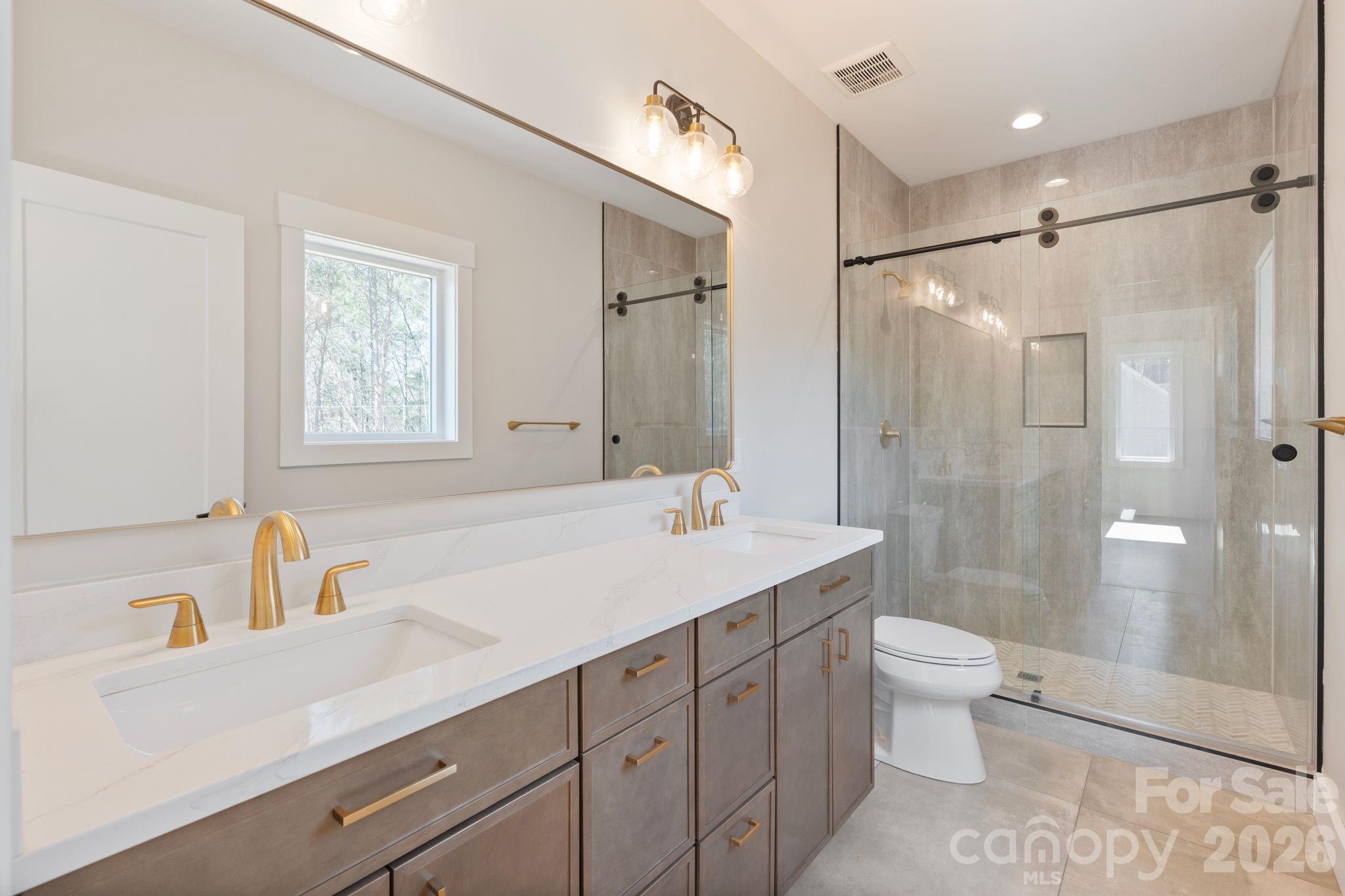 5733 Selkirk Drive Hickory NC 28601
