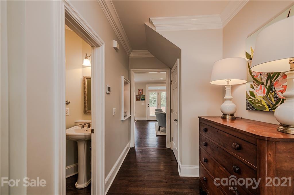 448 Olde Cotswold Court Charlotte NC 28211